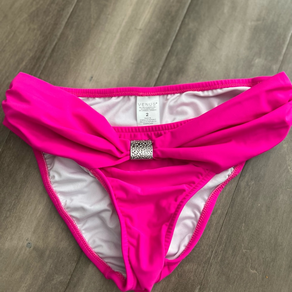 Bikini bottoms